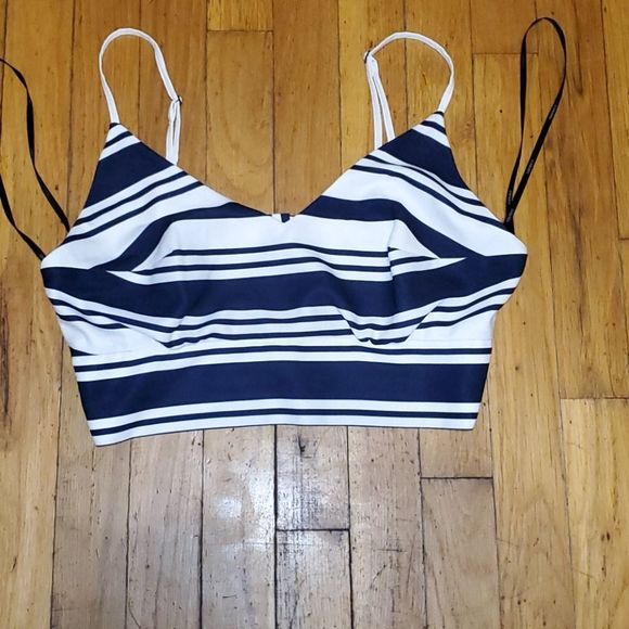 Forever 21 Tops - Forever 21 zip up cropped tube top shirt medium